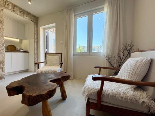 Sea Breeze - Beachside Studio in Lapad