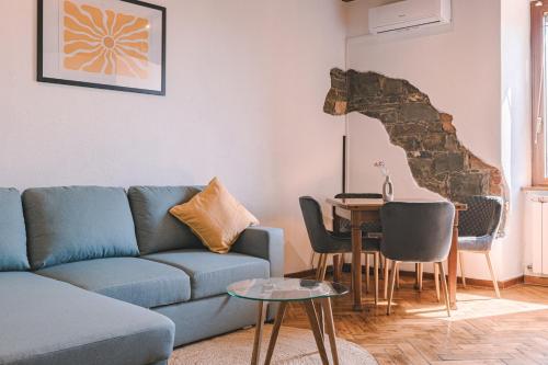 Χώρος καθιστικού στο Sea View Barcolana Suite Fiber Wifi Netflix