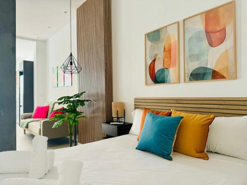 PLANAS 3 Designer Aparment with Terraza in Ruzafa SOHO