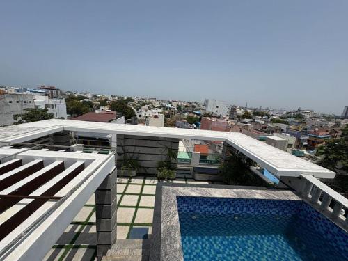 Hồ bơi trong/gần NMS Grand View