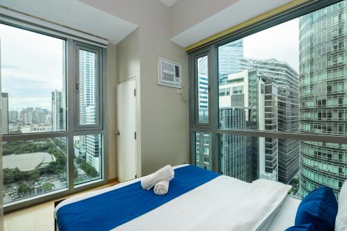 Avant at the Fort BGC 1BR Flr to Ceiling Cor Unit with Great View