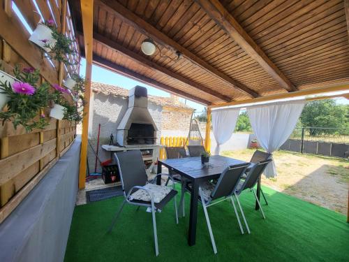 Gallery image of Apartment LANA in Svetvinčenat