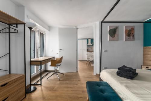 Angel Joy Rooftop Private Terrace near Roma Tiburtina Train & Metro Station