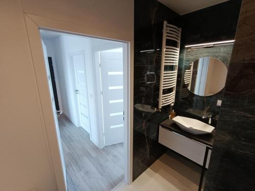 Ένα μπάνιο στο Nordic Home Free Garage faktura VAT