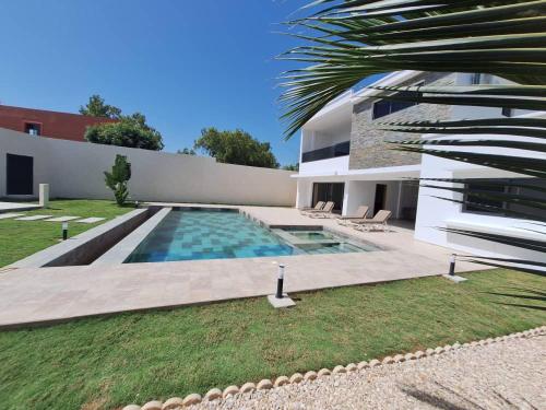 Villa Bibish