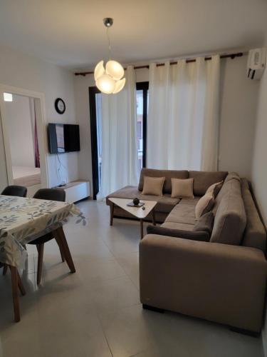 Henri's Apartments 2 Vlore