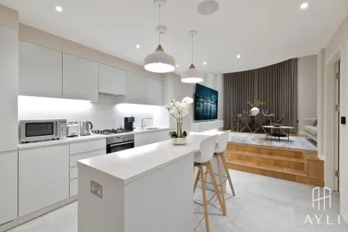 AYLI - Kensington photo 129