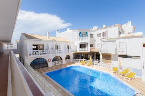 Beachtime - Oura Beach Apartment
