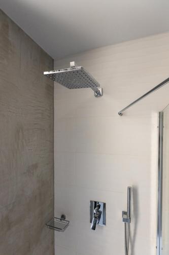 Ένα μπάνιο στο Ambi Homes 2