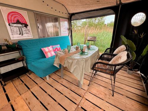 COOL PEOPLE LIVE HERE! Przyczepa w Jastarni