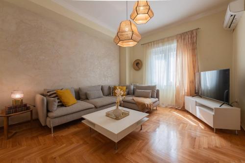 Piraeus Home