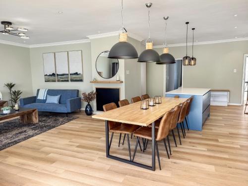 Exquisite Sea View Apartment