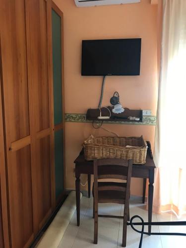 Μια τηλεόραση ή/και κέντρο ψυχαγωγίας στο Casa Mantegna