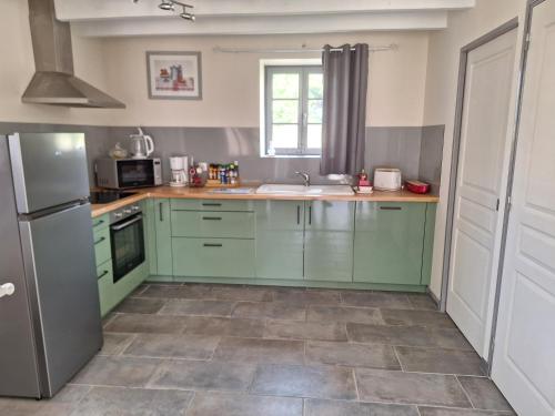 Cottage au calme avec parking privé