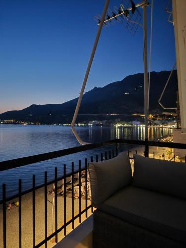 Captain's home loutraki