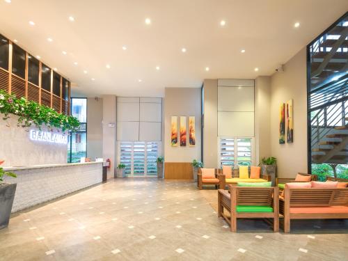 Ruang duduk di Baan Laimai Beach Resort & Spa - SHA Extra Plus