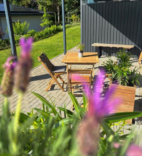 Κήπος έξω από το Ferienwohnung im Chalet Scheibenberg