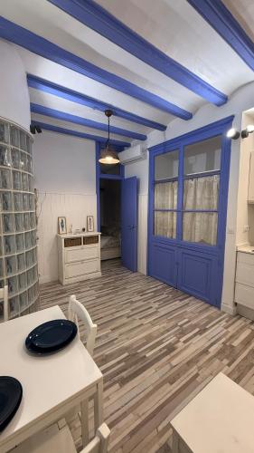 Cosy apartment next to the sea