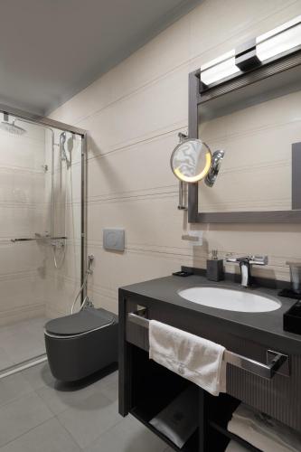 Koupelna v ubytování Helmond Hotel