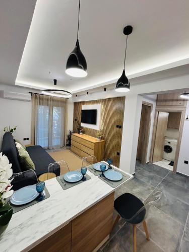 Avra House Nea Peramos