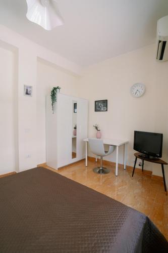 Marilyn Rooms