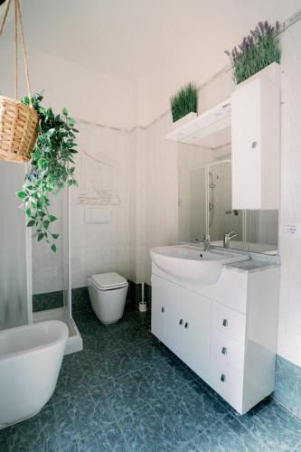 Marilyn Rooms