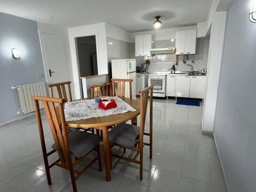 Kuchyň nebo kuchyňský kout v ubytování GaetaCasaVacanza