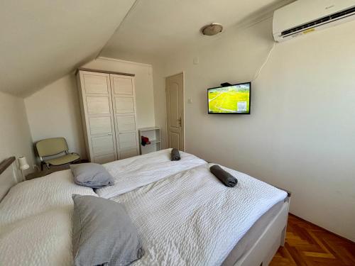 Purrfect Apartment 2