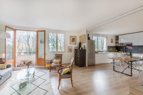 Photo de la galerie de l'établissement Chez Ferdi, agréable et confortable appartement, Paris, Boulogne, proche Parc des Princes, à Boulogne-Billancourt