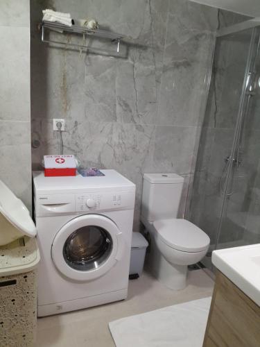 Ένα μπάνιο στο Ioli's apartment