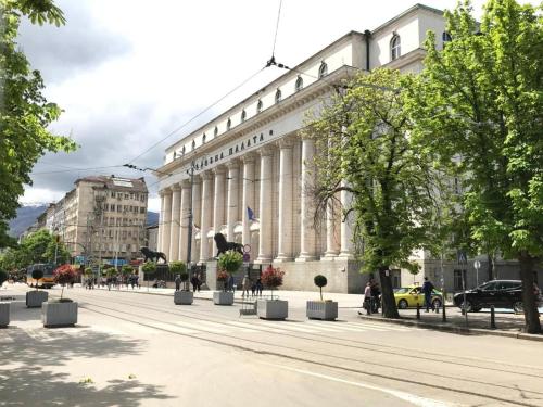 Martin's Treasure TOP CENTER