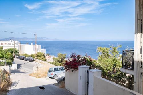 Levanda Syros with Free Parking