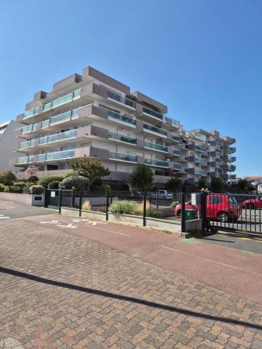 Le B - A 200 m de la plage