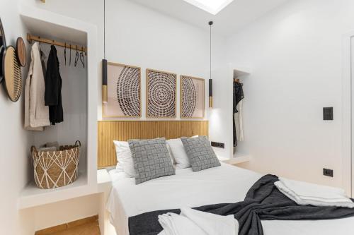 Etemis Home Naxos Down Town