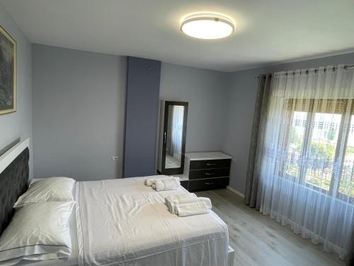 Gallery image of Villa Vista Lago in Mëmëlisht