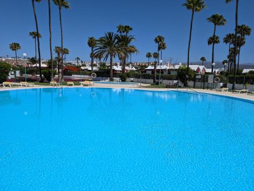 Emma & Carol Luz Canaria
