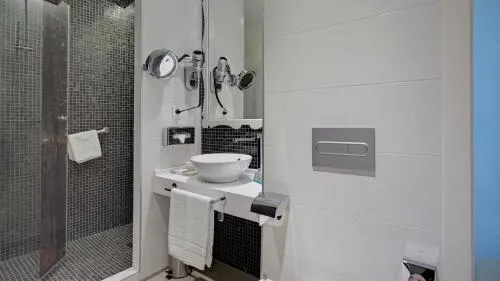 Hotel Indigo Madrid - Gran Vía by IHG photo 23