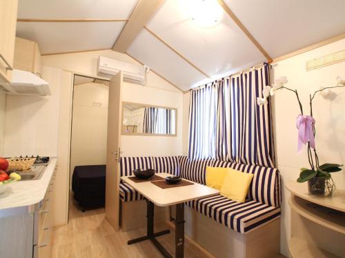 Nicely furnished and detached chalet on the Adriatic coast