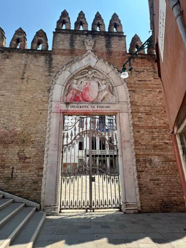 Фотография из галереи Hotel Locanda Ca Foscari в Венеции