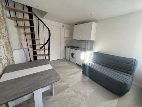 22G DUPLEX T2 Lumineux à Marseille