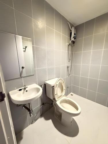 Ένα μπάνιο στο Stay On Sukhumvit Soi 11 - สเตย์ออน สุขุมวิท 11