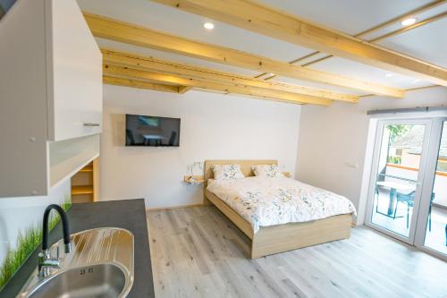 Apartma Pr' Bavnčにあるベッド