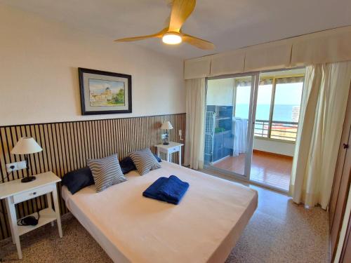 1 min a pie Playa San Juan - Increíbles vistas al mar - 2 habs - Gran terraza - Urbanización con piscina padel y tenis