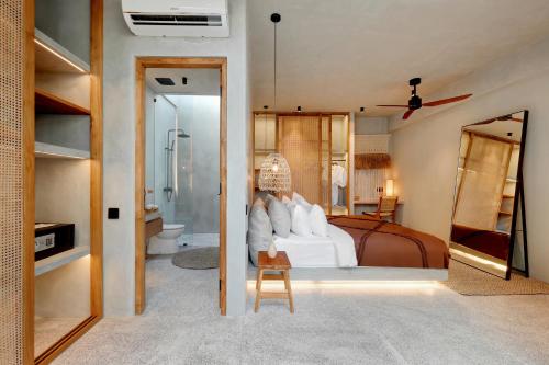 Ένα μπάνιο στο Garden Villas Ubud By BREIG