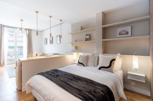 Le Miramar Apartment Sea View