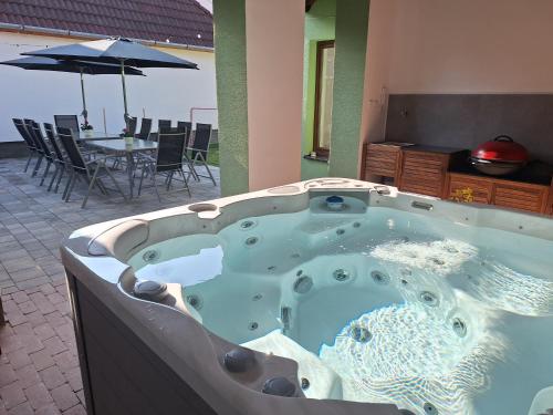 Na Sedmnáctce - s vířivkou