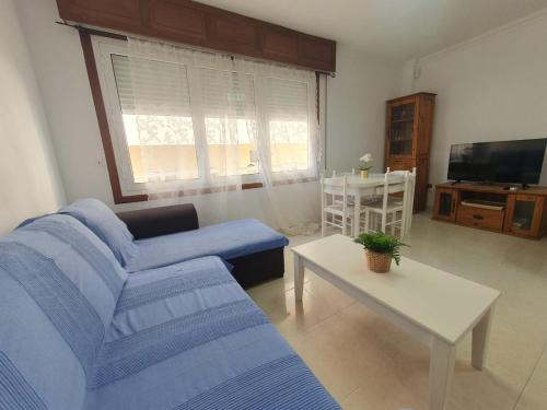 Alquilaencanarias-Medano Tío Claudio beachfront