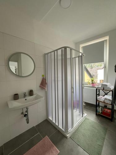 Ένα μπάνιο στο Ferienwohnung Andi