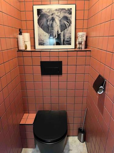 Photo de la galerie de l'établissement Jolie maison en duplex avec balcon à La Madeleine, à La Madeleine