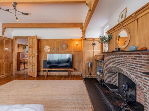 Köök või kööginurk majutusasutuses Huge Beach house -Seaview balcony-perfect location Pass the Keys